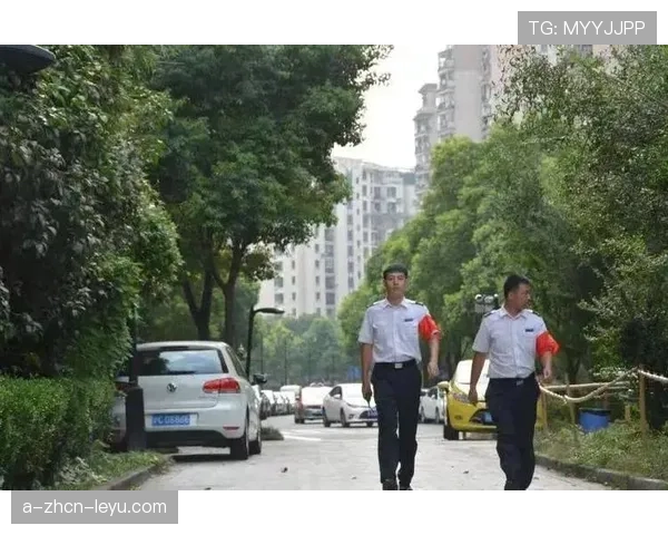 场地维护员的凌晨:比赛结束了,他们的工作才开始,场地维护费包括什么 场地维护员的凌晨:比赛结束了,他们的工作才开始,场地维护费包括什么